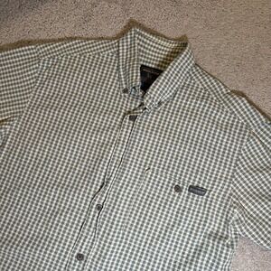 Woolrich Shirt Adult Medium Green Tan Button Up Short Sleeve Fish Outdoors Mens